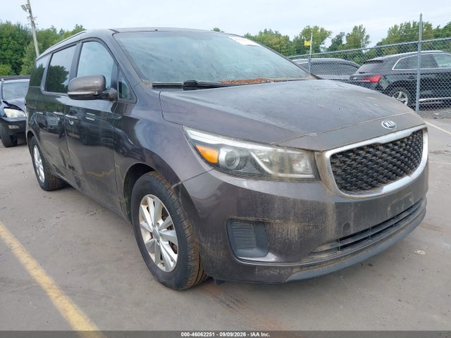2016 KIA SEDONA LX