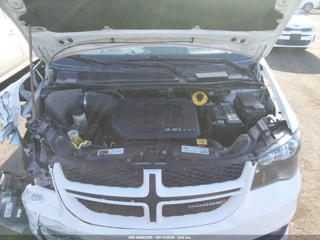 2017 DODGE GRAND CARAVAN GT 10