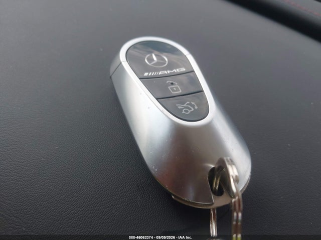 2025 MERCEDES-BENZ AMG CLE 53 11