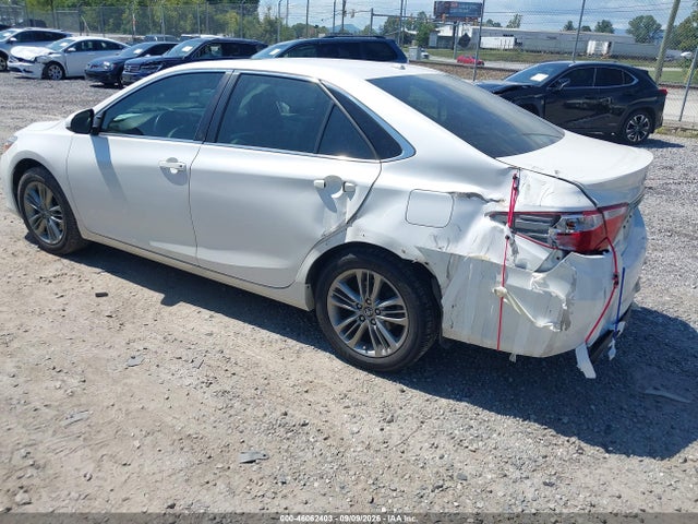 2017 TOYOTA CAMRY SE 3