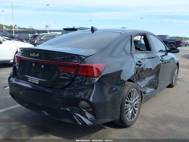 2023 KIA FORTE GT-LINE 4