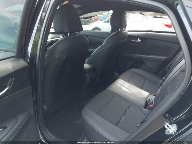 2023 KIA FORTE GT-LINE 8