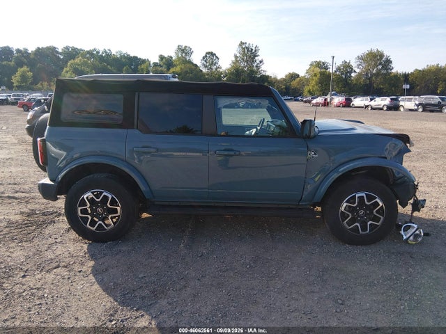 2022 FORD BRONCO OUTER BANKS 13