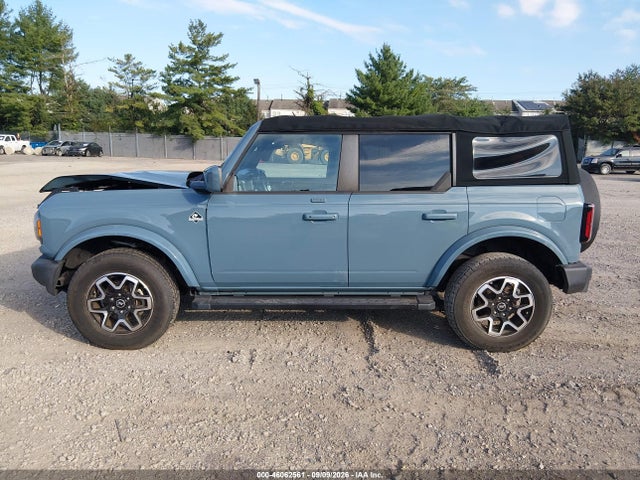 2022 FORD BRONCO OUTER BANKS 14