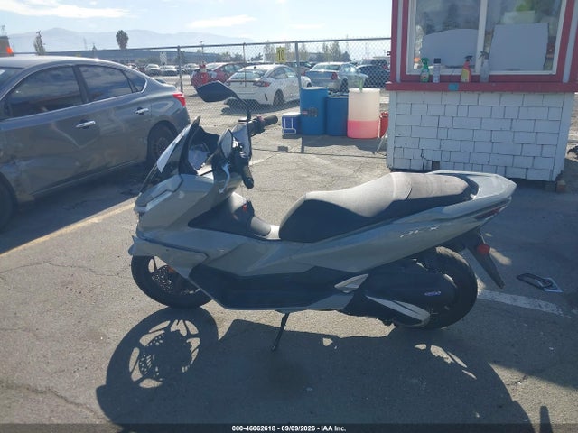 2025 HONDA WW160 A 13