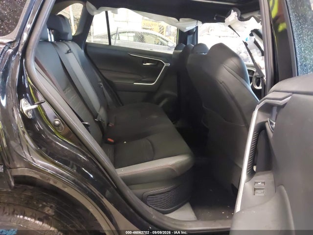 2022 TOYOTA RAV4 PRIME SE 8