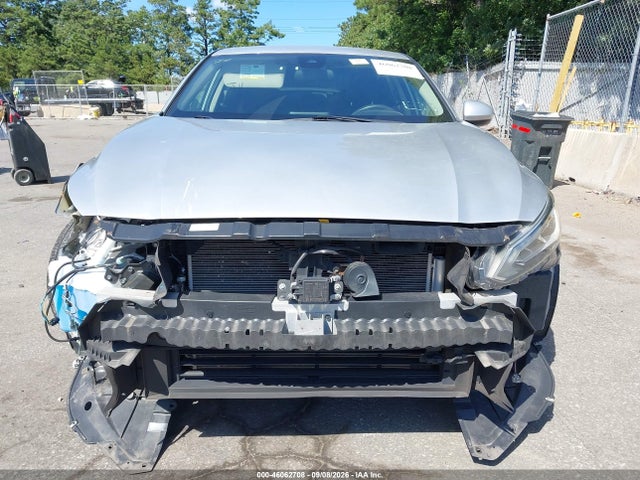 2022 NISSAN ALTIMA SV FWD 13