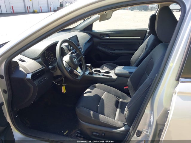 2022 NISSAN ALTIMA SV FWD 5