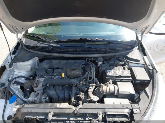 2022 KIA RIO 5-DOOR S 10