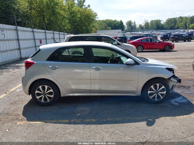 2022 KIA RIO 5-DOOR S 13