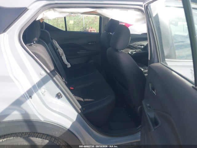 2021 NISSAN KICKS SV XTRONIC CVT 8