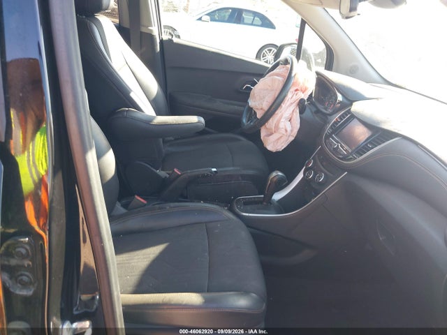 2021 CHEVROLET TRAX FWD LT 5