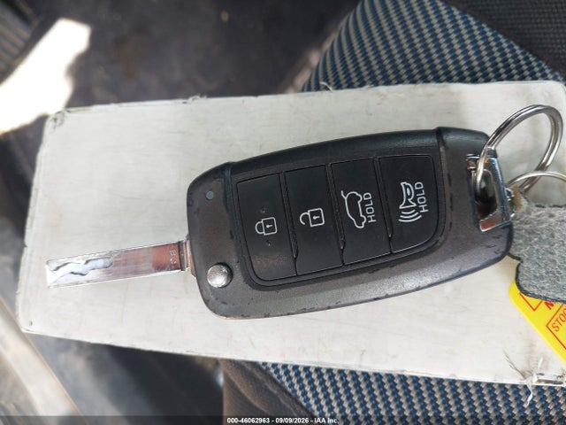 2019 HYUNDAI VELOSTER 2.0 11