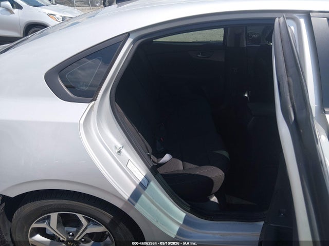2021 KIA FORTE LXS 8