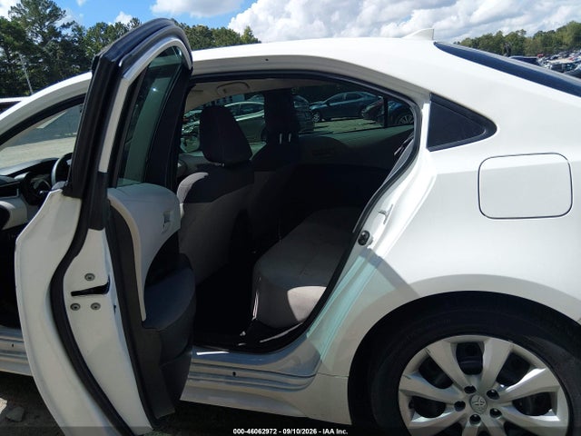 2022 TOYOTA COROLLA LE 8