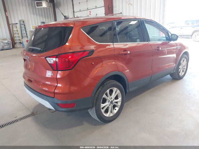 2019 FORD ESCAPE SE 4