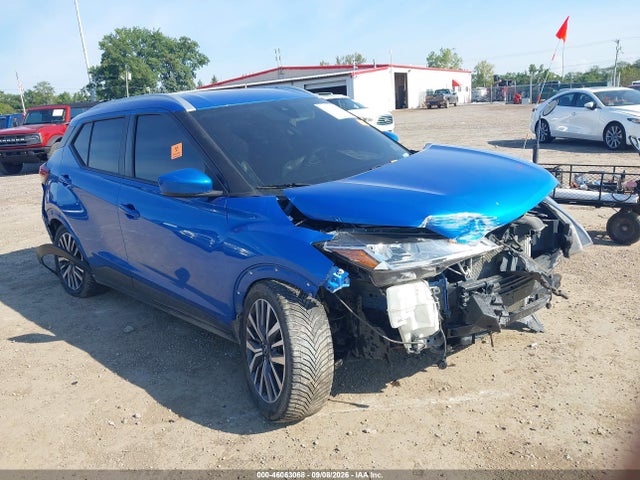 2022 NISSAN KICKS SV XTRONIC CVT