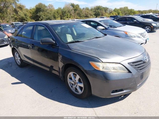 2009 TOYOTA CAMRY LE