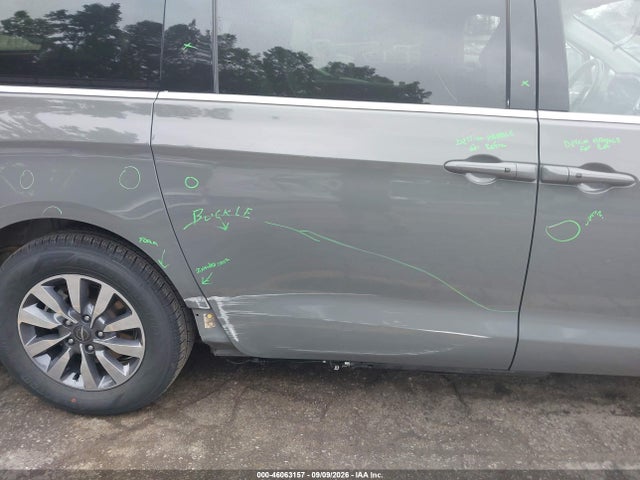 2022 CHRYSLER PACIFICA HYBRID TOURING L 17
