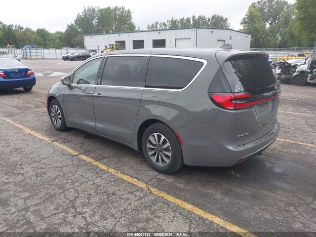 2022 CHRYSLER PACIFICA HYBRID TOURING L 3