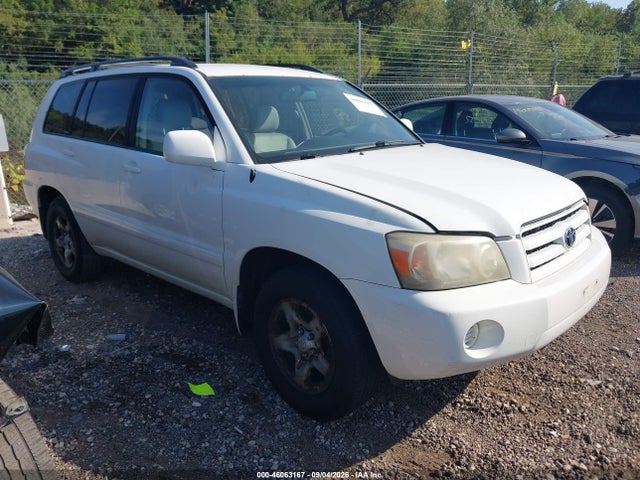 2005 TOYOTA HIGHLANDE 