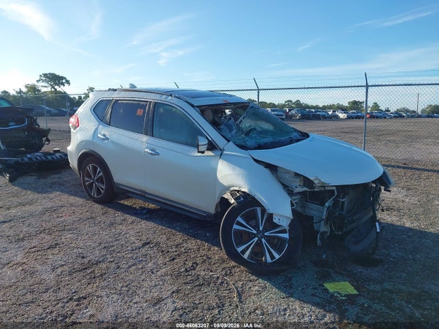 2017 NISSAN ROGUE SL