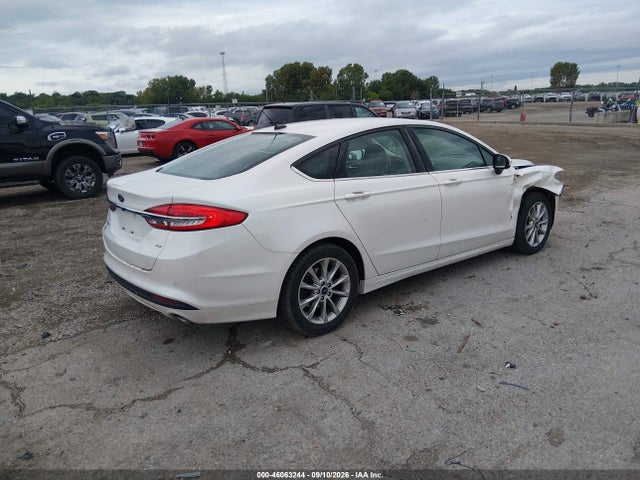 2017 FORD FUSION SE 4