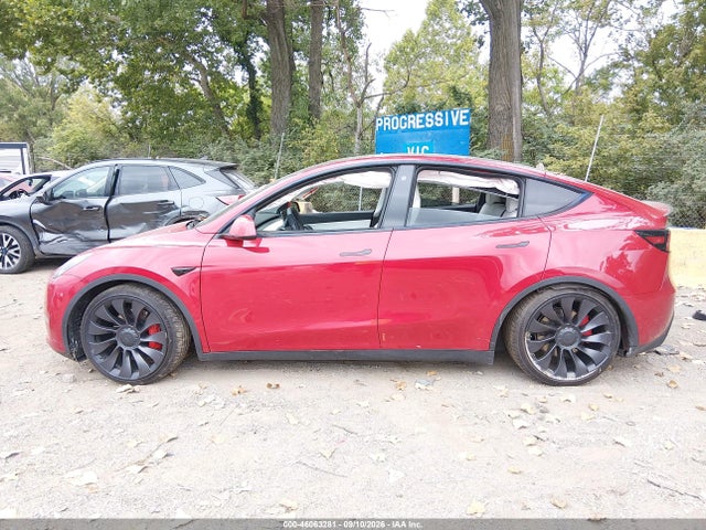 2022 TESLA MODEL Y PERFORMANCE DUAL MOTOR ALL-WHEEL DRIVE 13