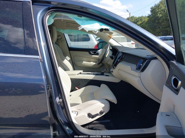 2021 VOLVO XC60 T6 INSCRIPTION 5