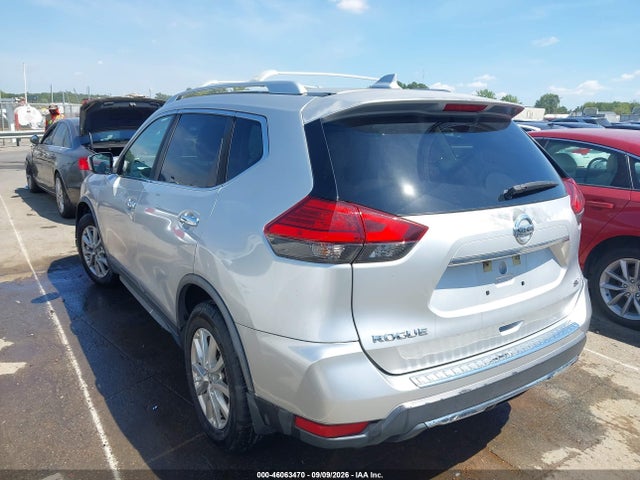 2017 NISSAN ROGUE SV 3