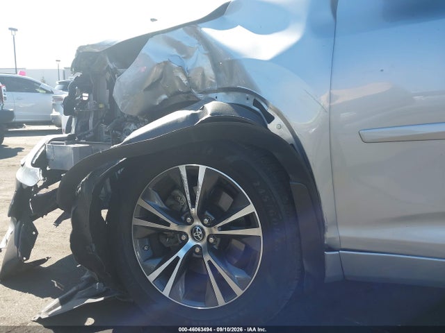 2018 TOYOTA HIGHLANDER LE 17