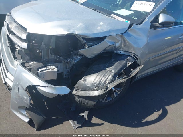 2018 TOYOTA HIGHLANDER LE 6