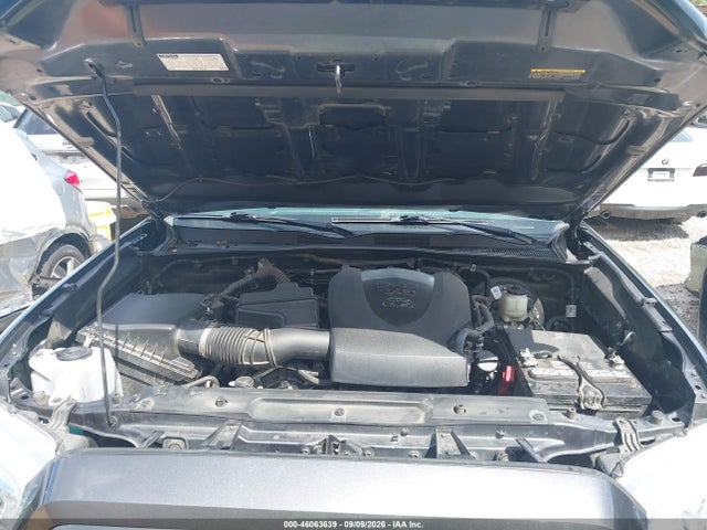 2022 TOYOTA TACOMA SR5 V6 10