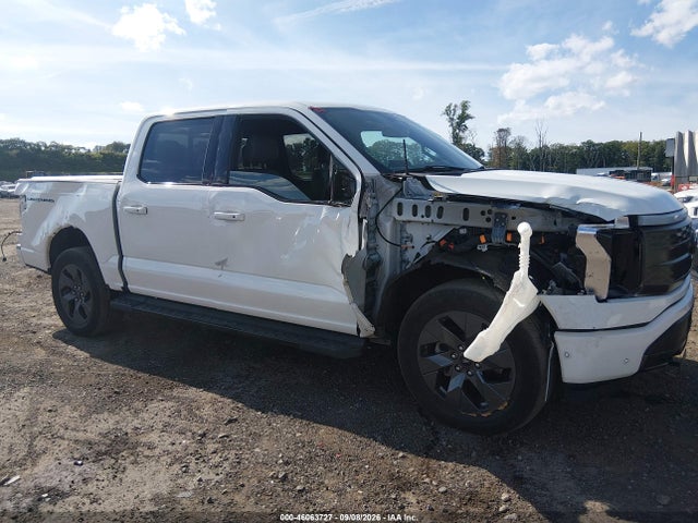 2023 FORD F-150 LIGHTNING LARIAT 6