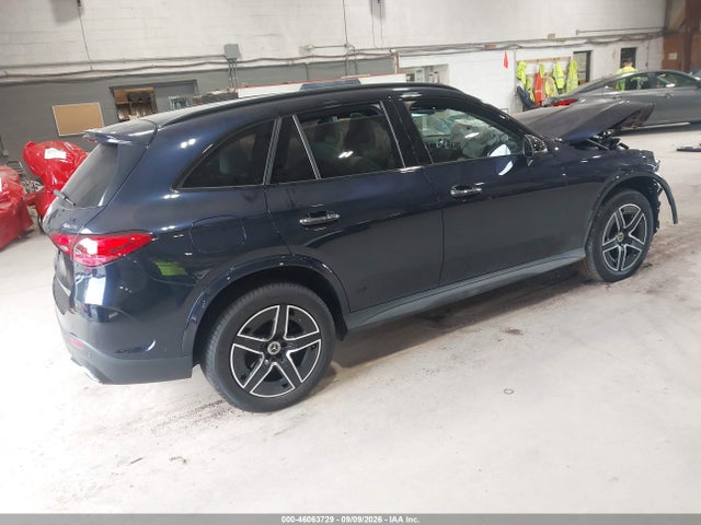2023 MERCEDES-BENZ GLC 300 4MATIC SUV 4