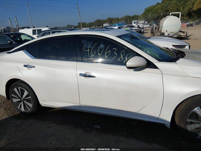 2022 NISSAN ALTIMA SL FWD 13