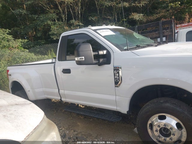 2022 FORD F-350 XL 13