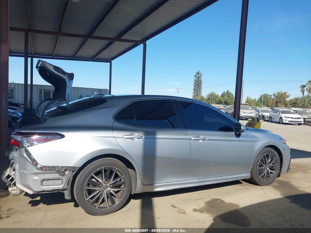 2021 TOYOTA CAMRY SE 13