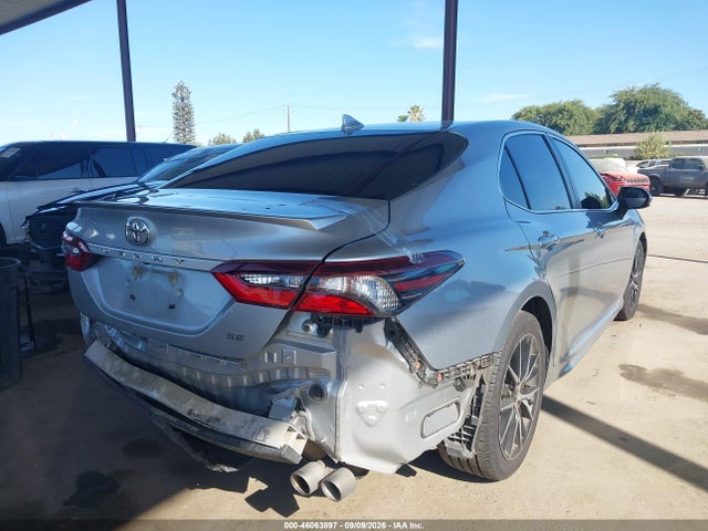 2021 TOYOTA CAMRY SE 4