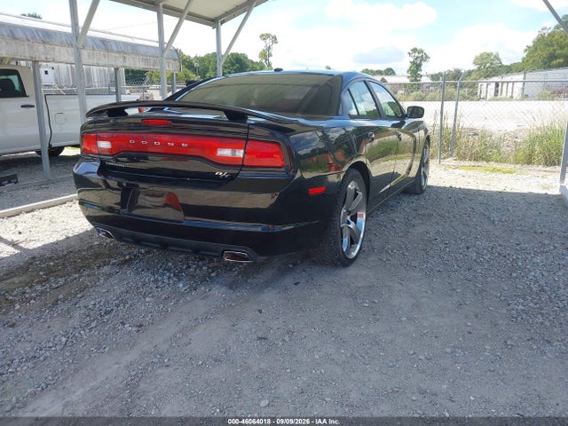 صورة 4 لـ 2011 Dodge CHARGER R/T