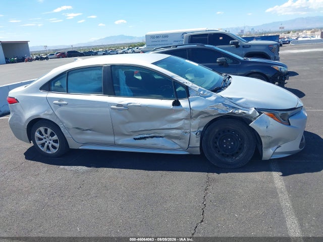 2022 TOYOTA COROLLA LE 13