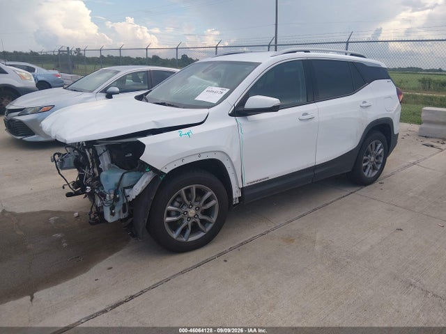 2022 GMC TERRAIN FWD SLT 2