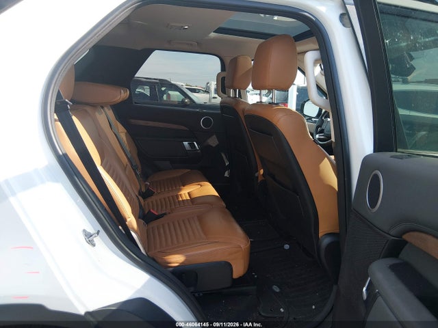 2018 LAND ROVER DISCOVERY HSE 8