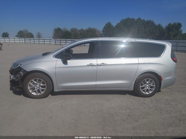 2026 CHRYSLER PACIFICA SELECT 15