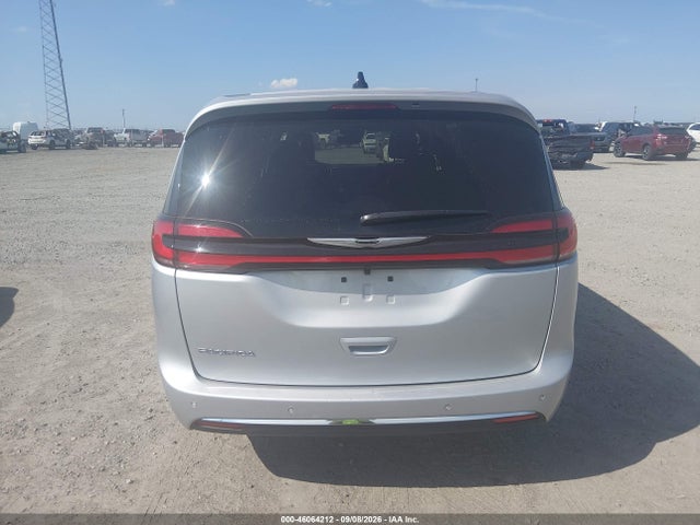 2026 CHRYSLER PACIFICA SELECT 17