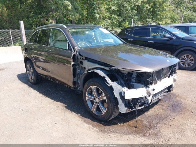 2016 MERCEDES-BENZ GLC 300 4MATIC