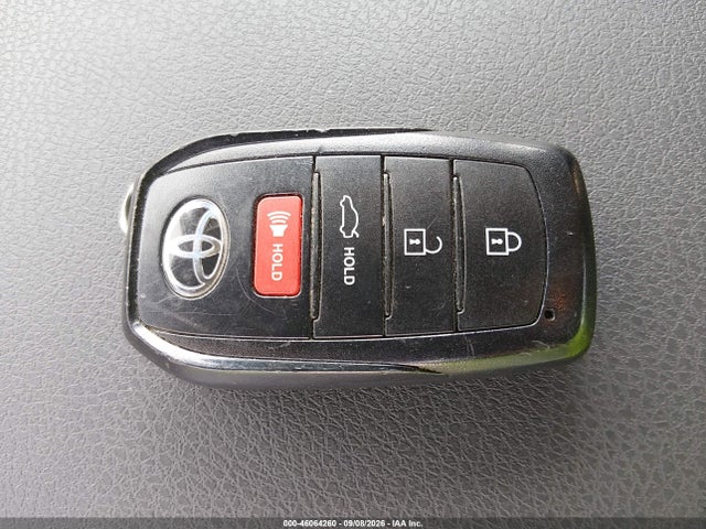 2025 TOYOTA CAMRY SE 11