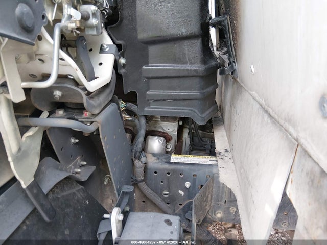 2021 CHEVROLET 4500 LCF GAS 132.5 WHEELBASE 10