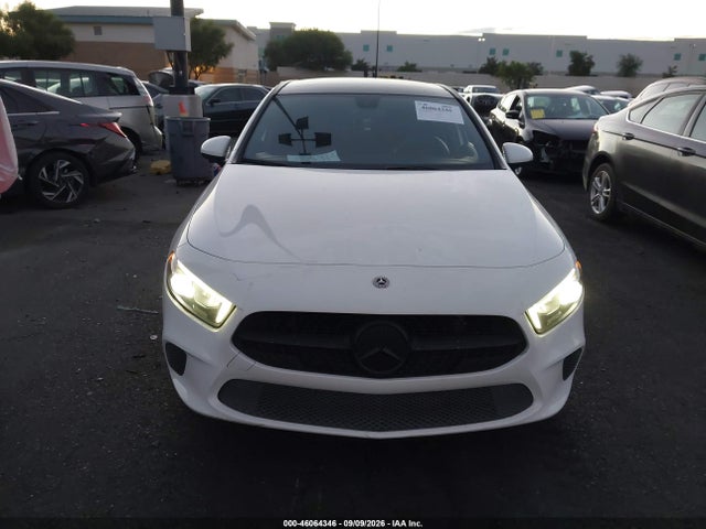 2021 MERCEDES-BENZ A 220 13