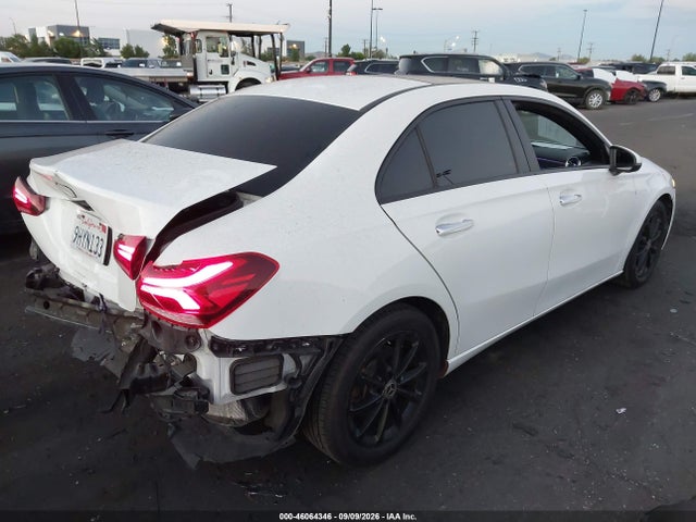 2021 MERCEDES-BENZ A 220 4